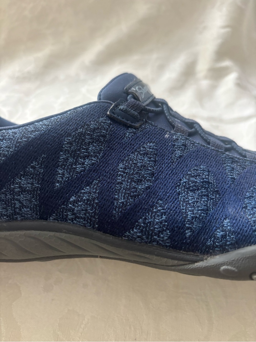 Skechers Navy Relaxed Fit Breathe Easy Sere-Knity Shoes, Size 9 - Picture 9 of 13
